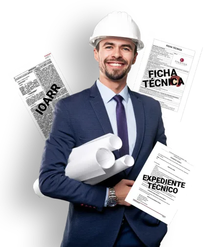 Especialista sosteniendo una Ficha Técnica, un Expediente Técnico y un documento de IOARR